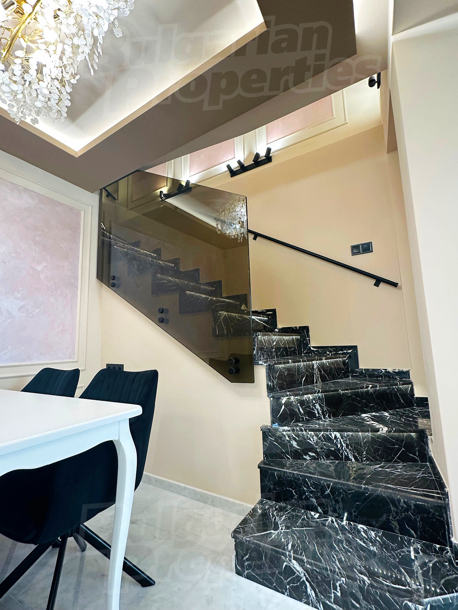 Gallery Picture 26