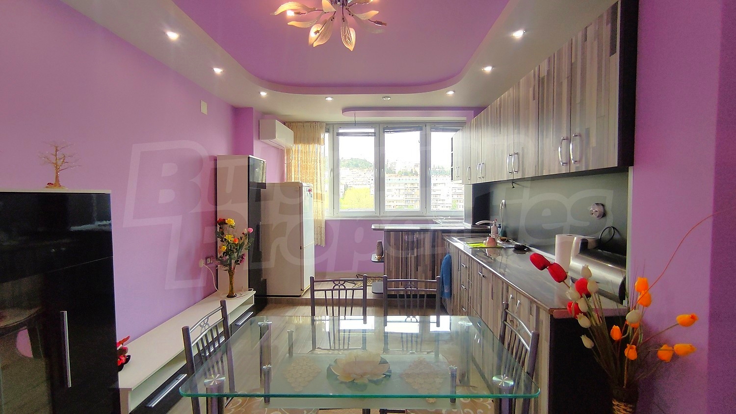 Gallery Picture 2