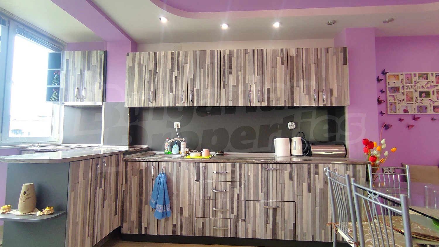 Gallery Picture 3