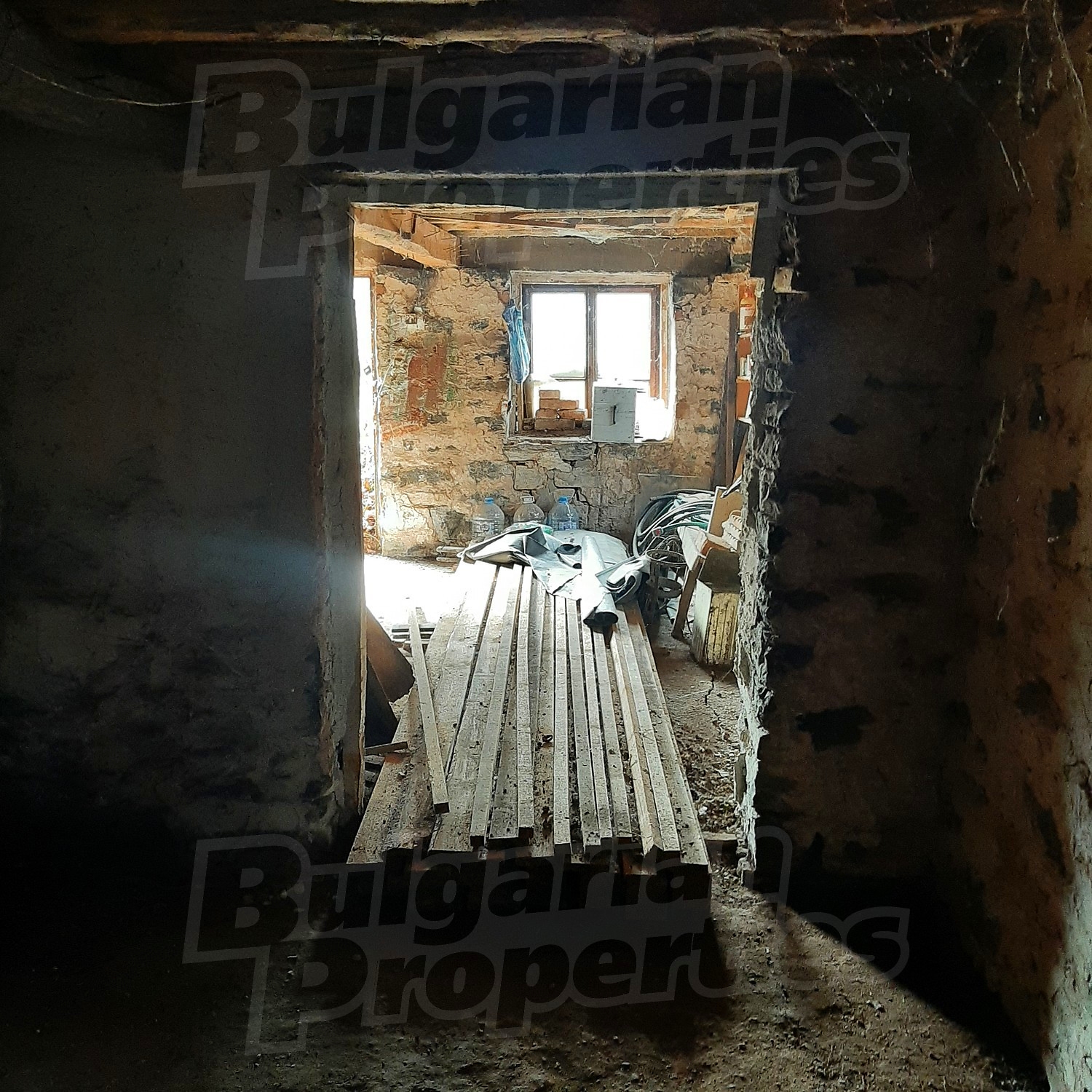 Gallery Picture 28
