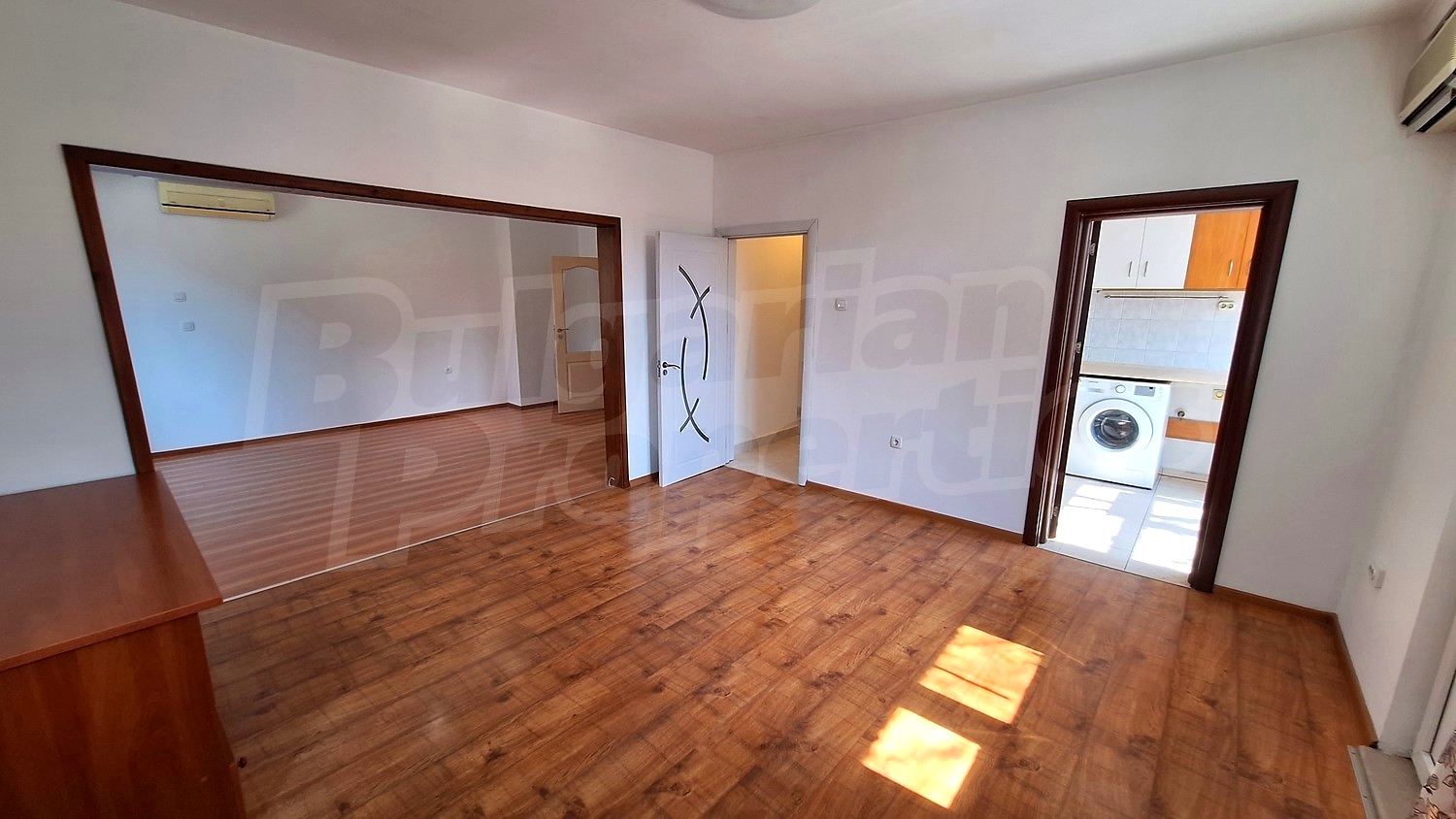 Gallery Picture 3