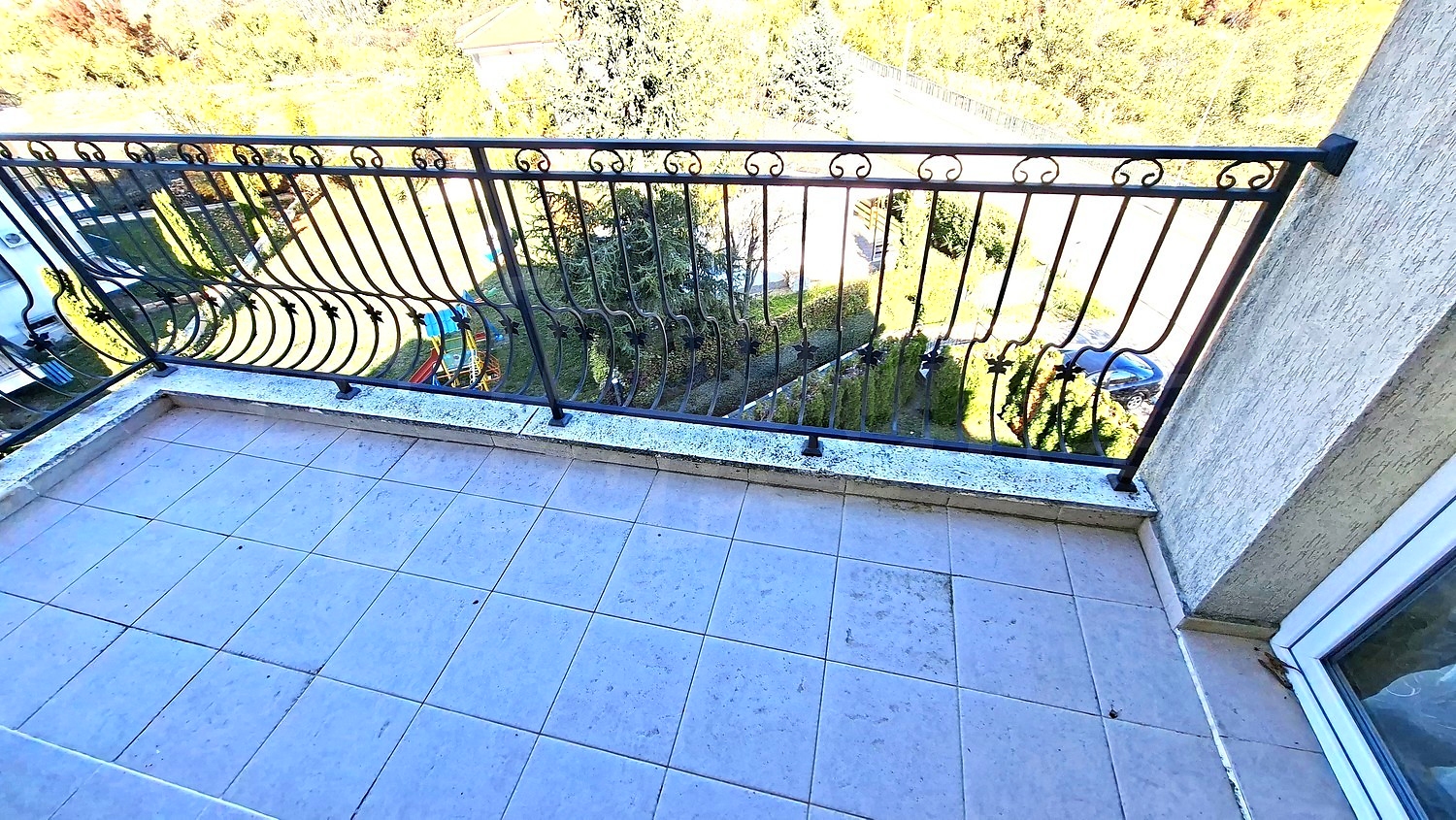 Gallery Picture 6