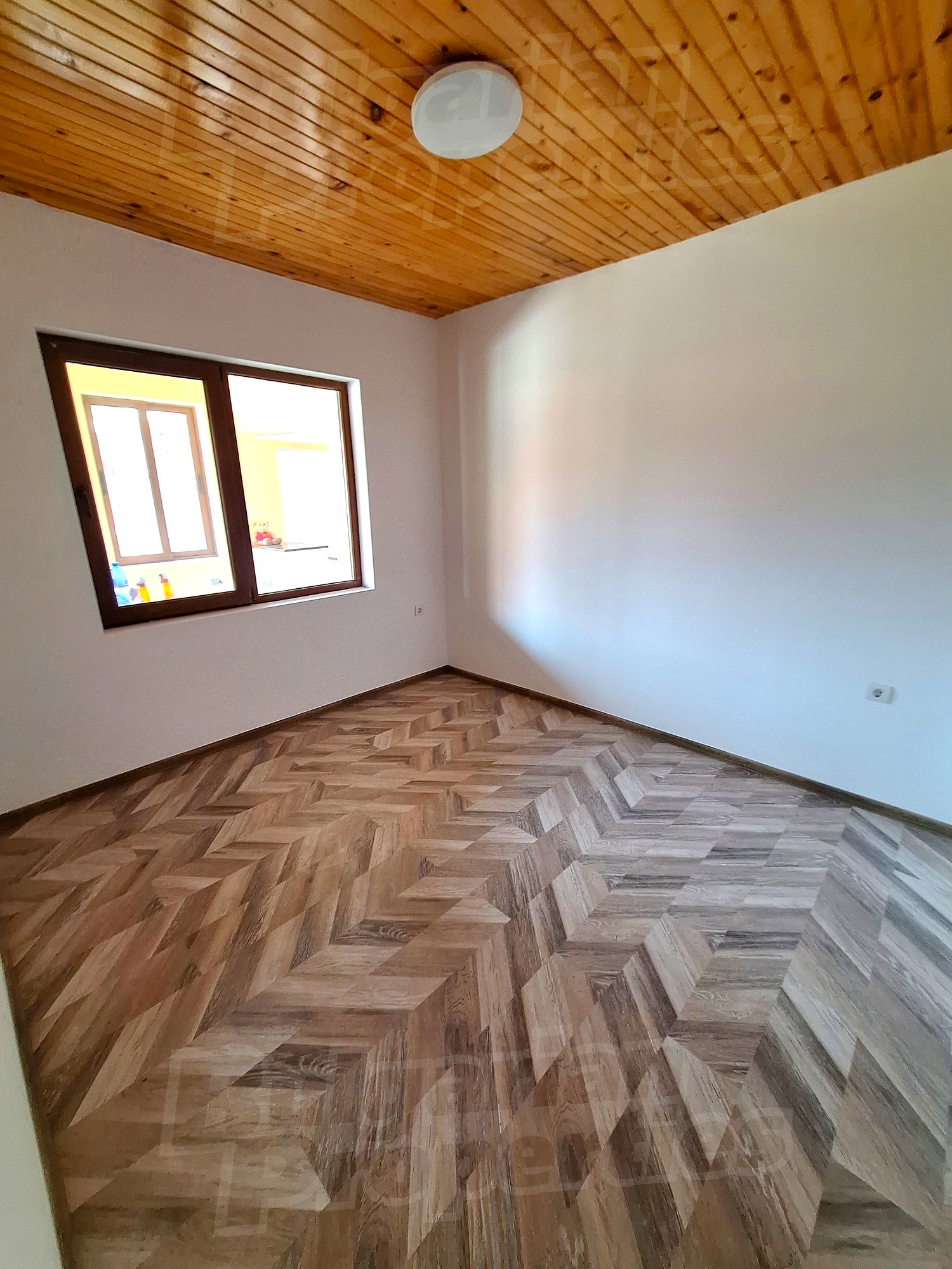 Gallery Picture 18