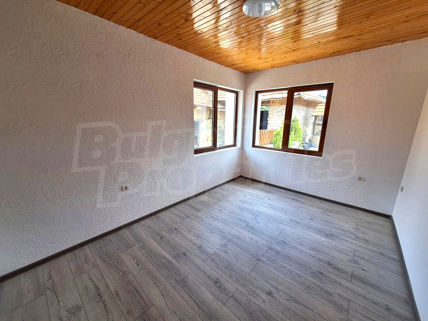 Gallery Picture 17