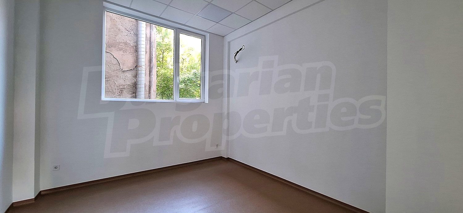 Gallery Picture 4