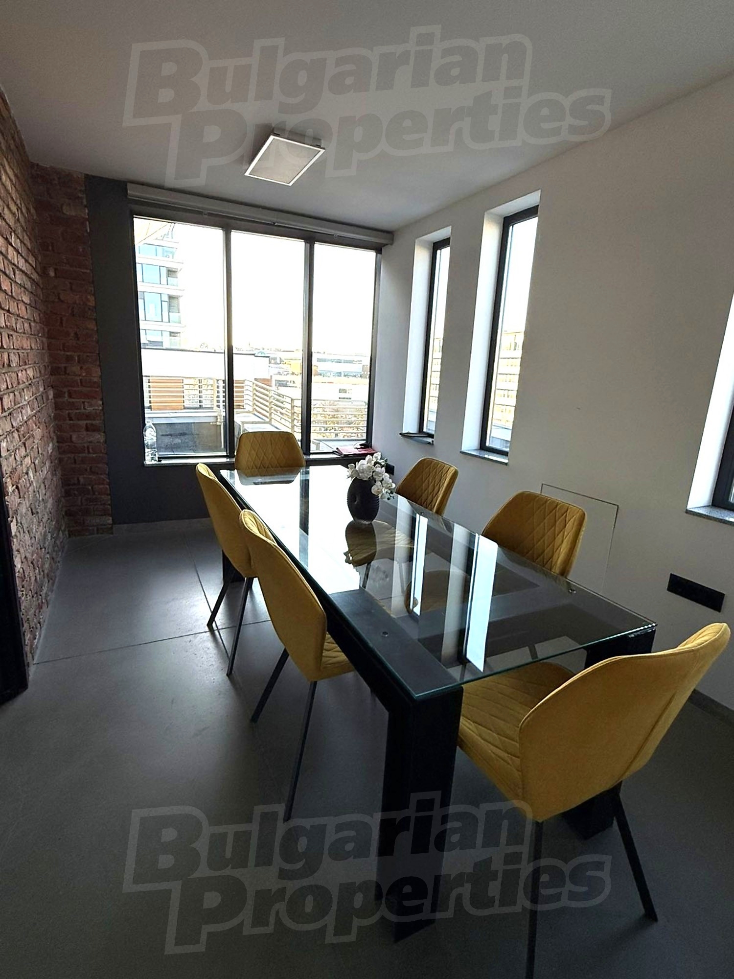 Gallery Picture 4