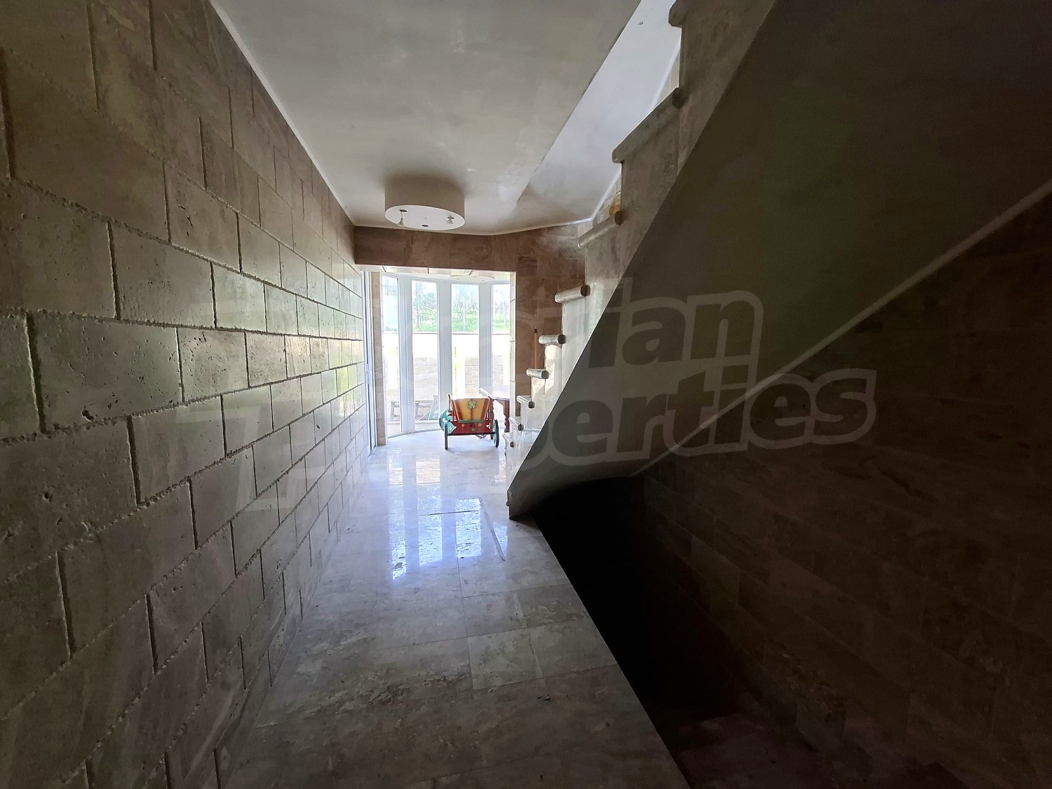 Gallery Picture 29