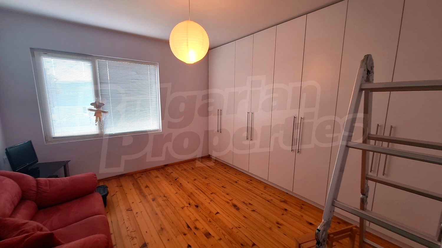 Gallery Picture 16