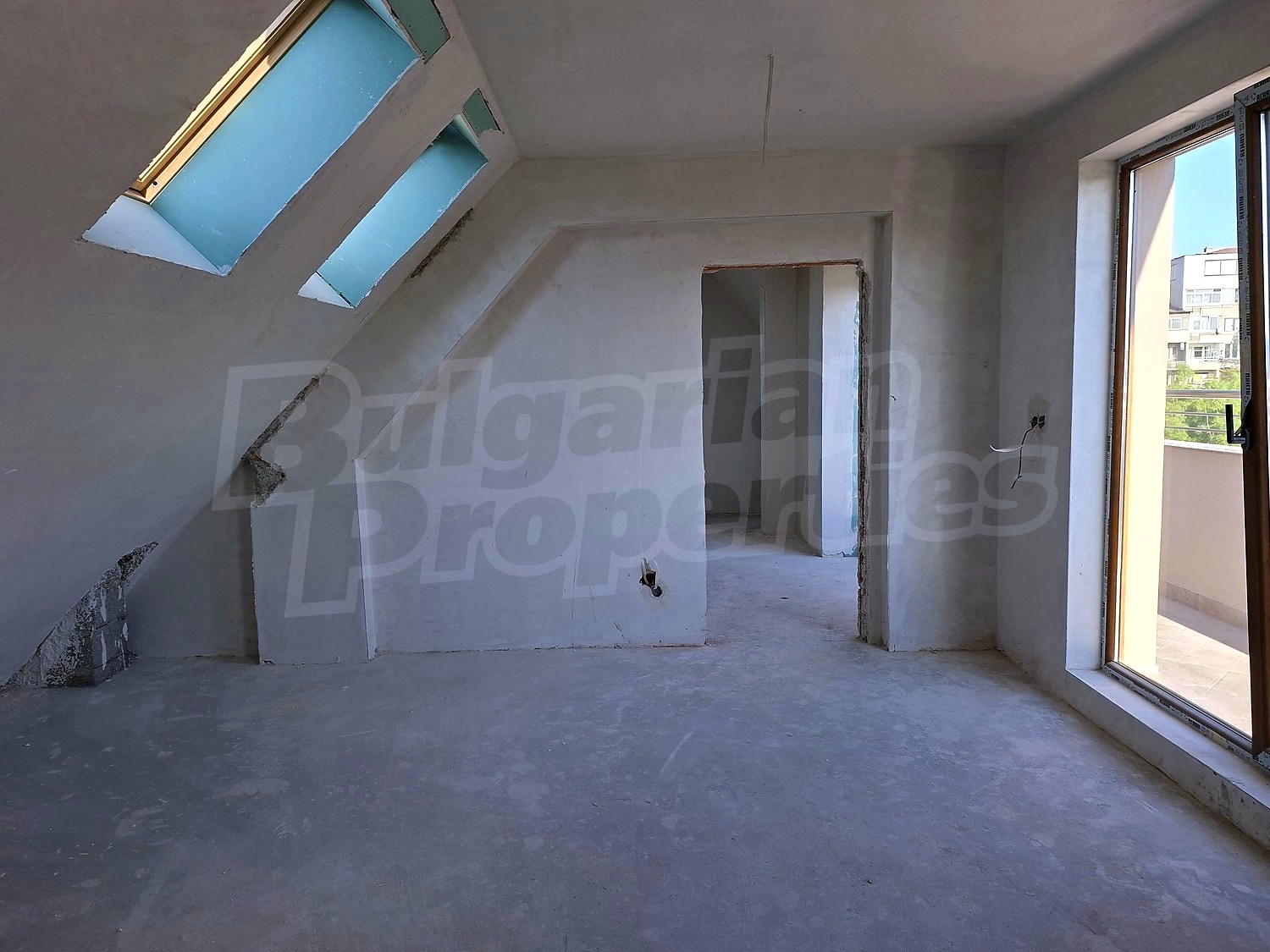 Gallery Picture 10