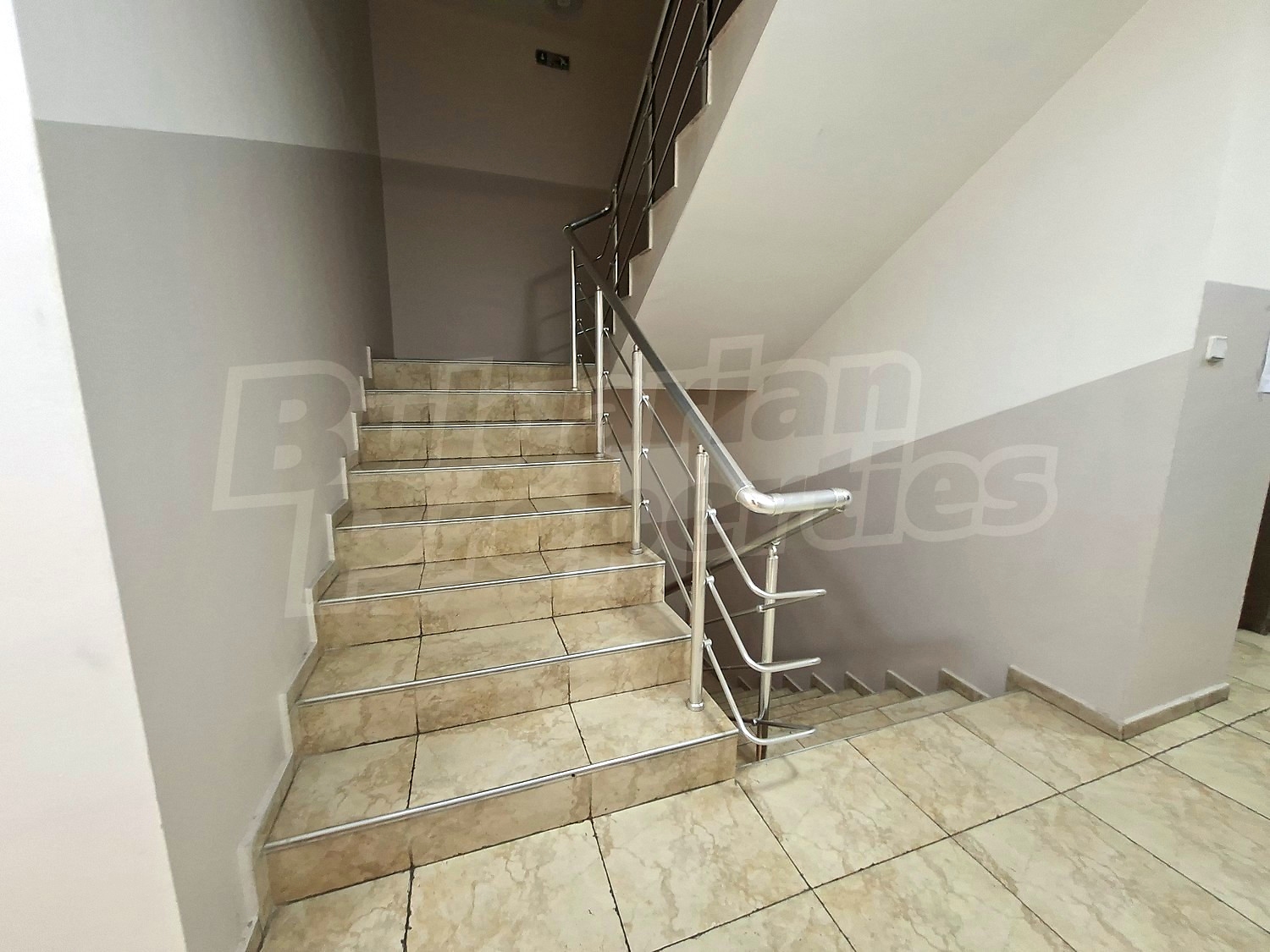 Gallery Picture 8