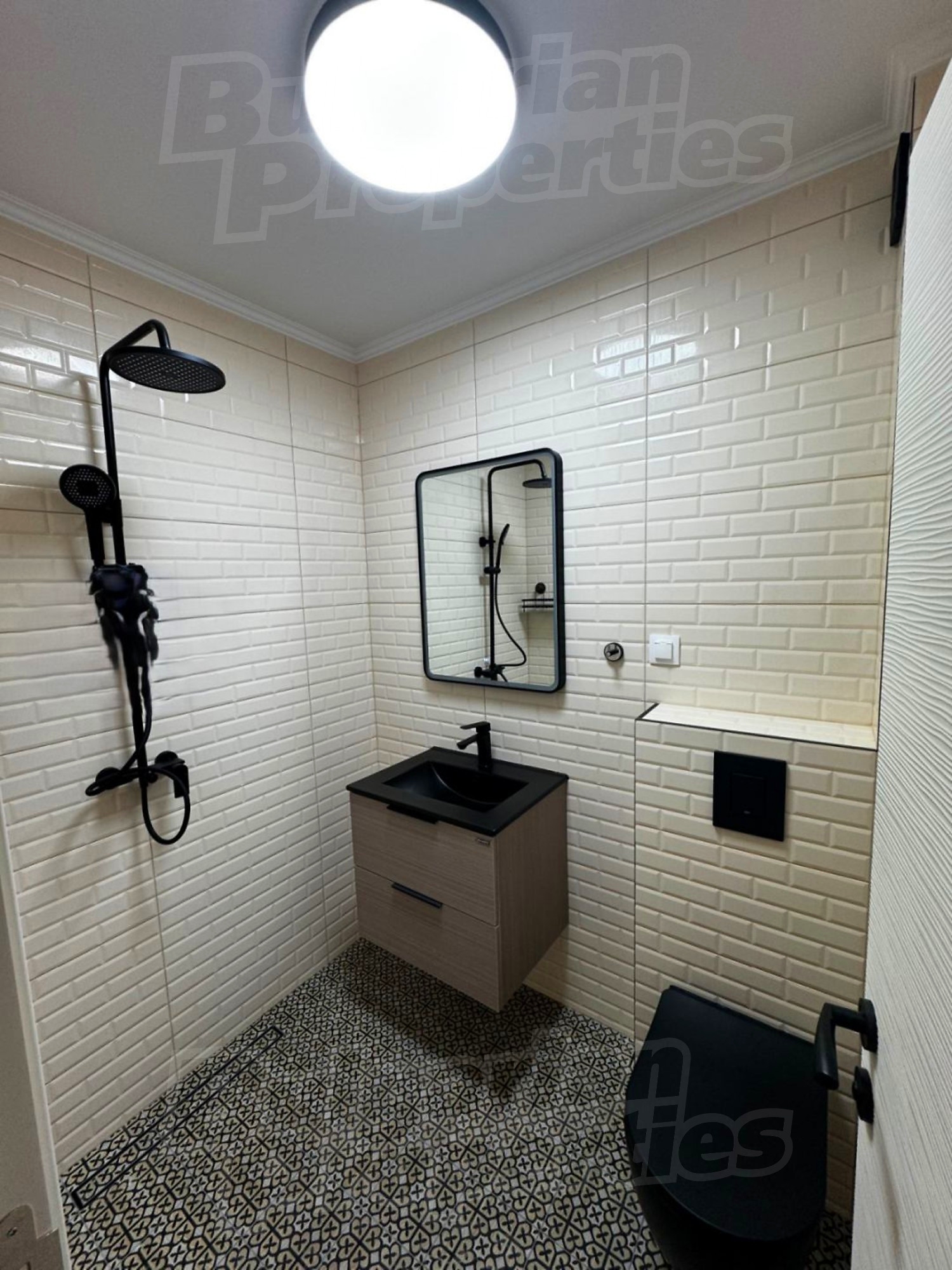 Gallery Picture 14