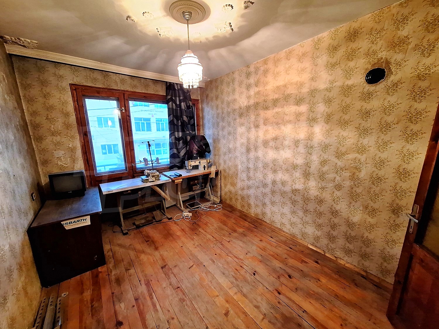 Gallery Picture 4