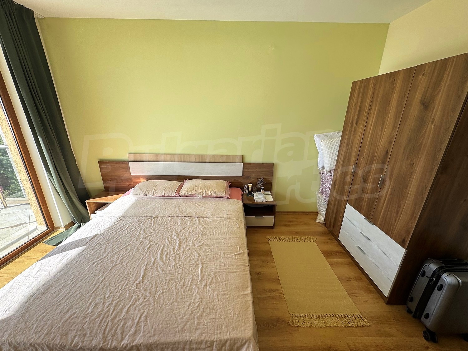 Gallery Picture 16