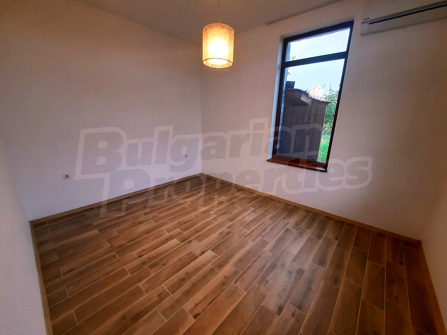 Gallery Picture 12