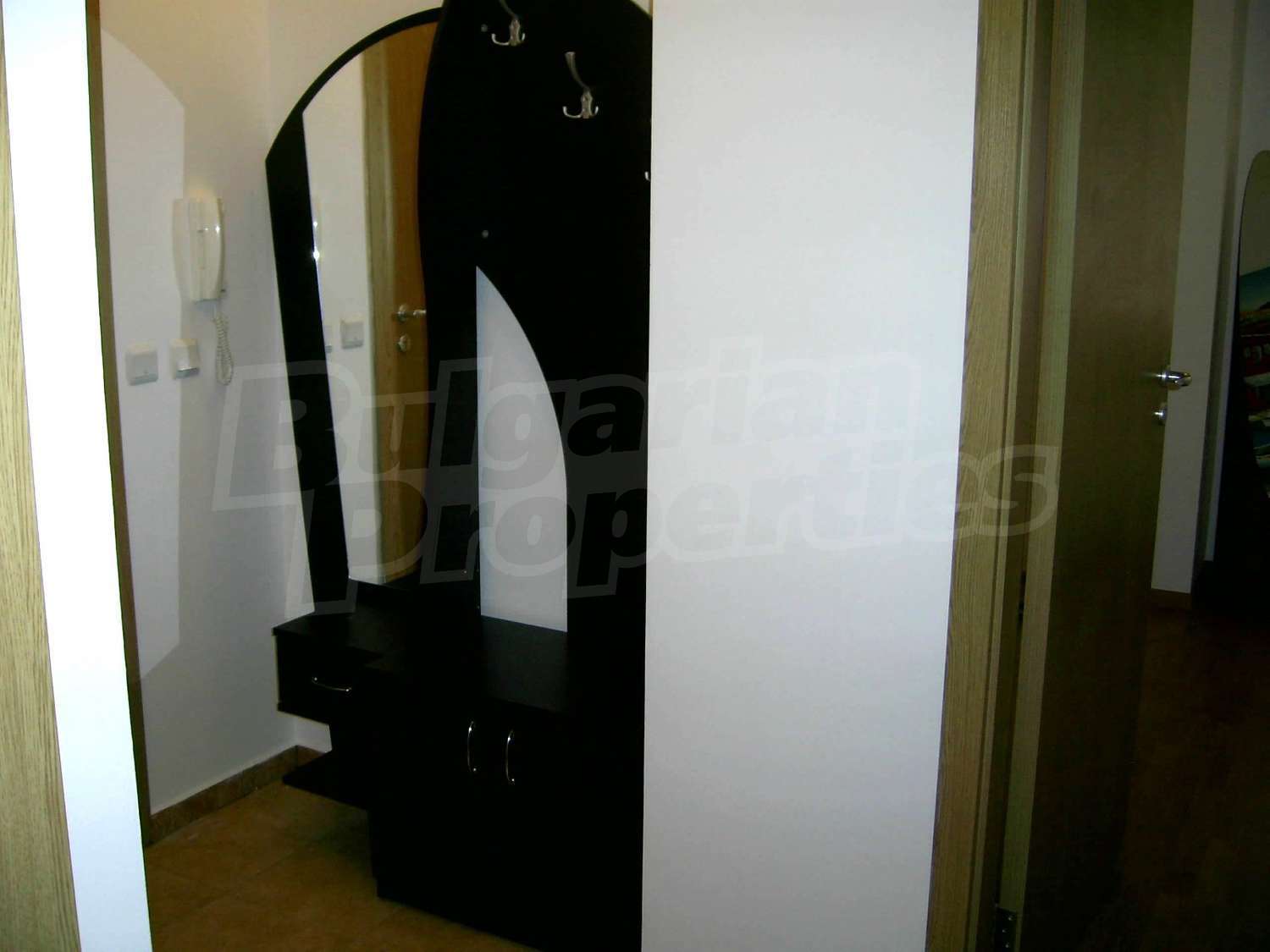 Gallery Picture 8