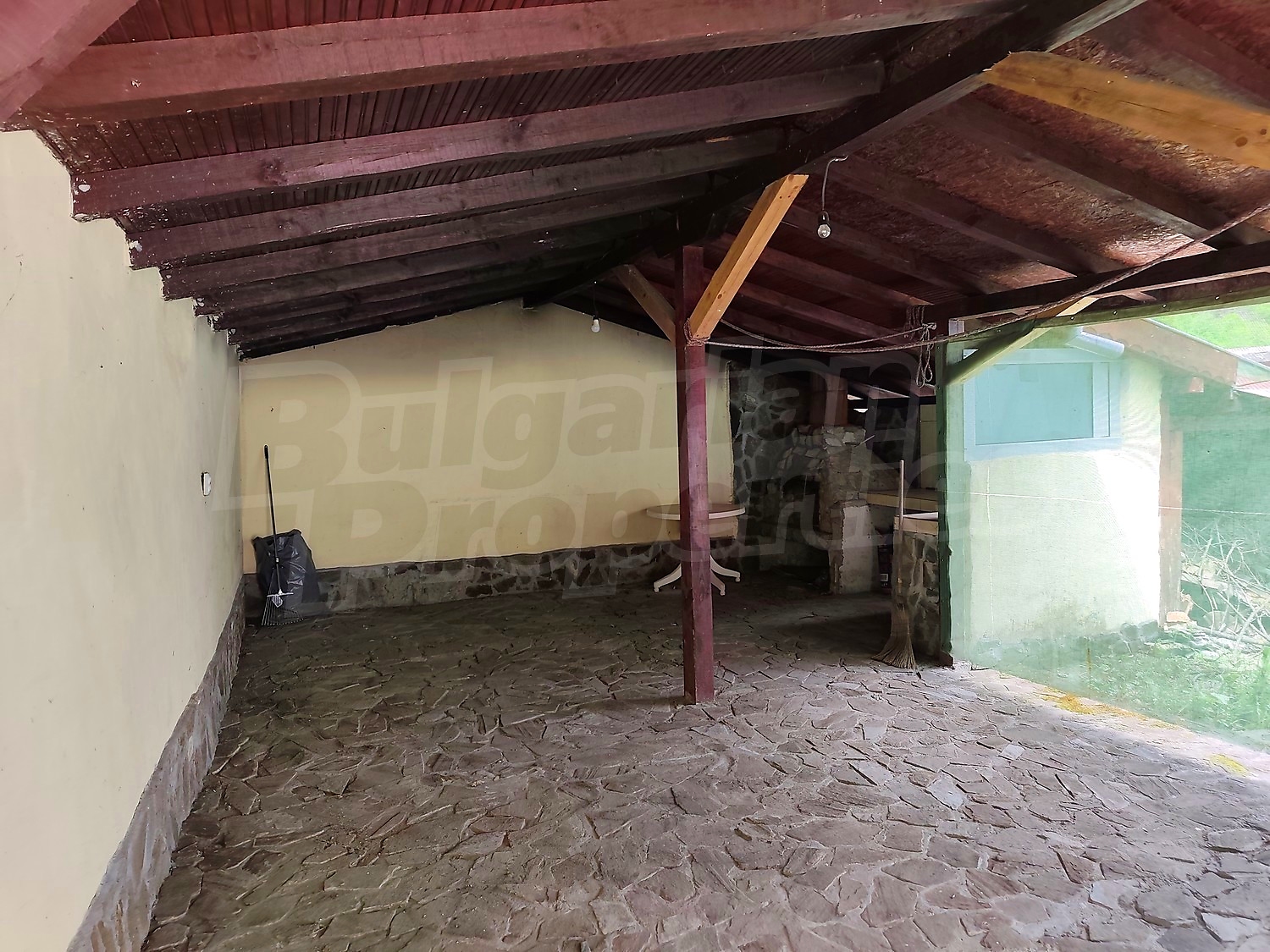 Gallery Picture 35