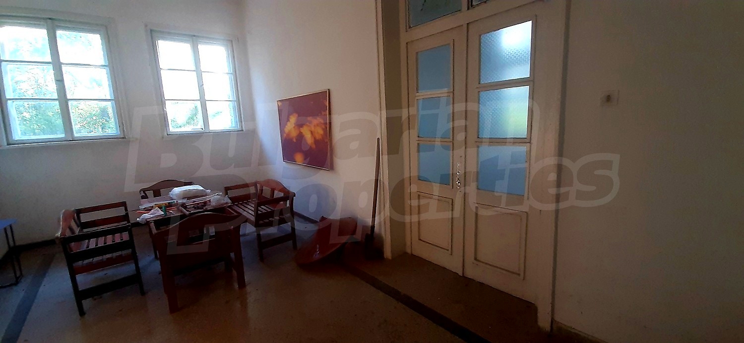 Gallery Picture 11