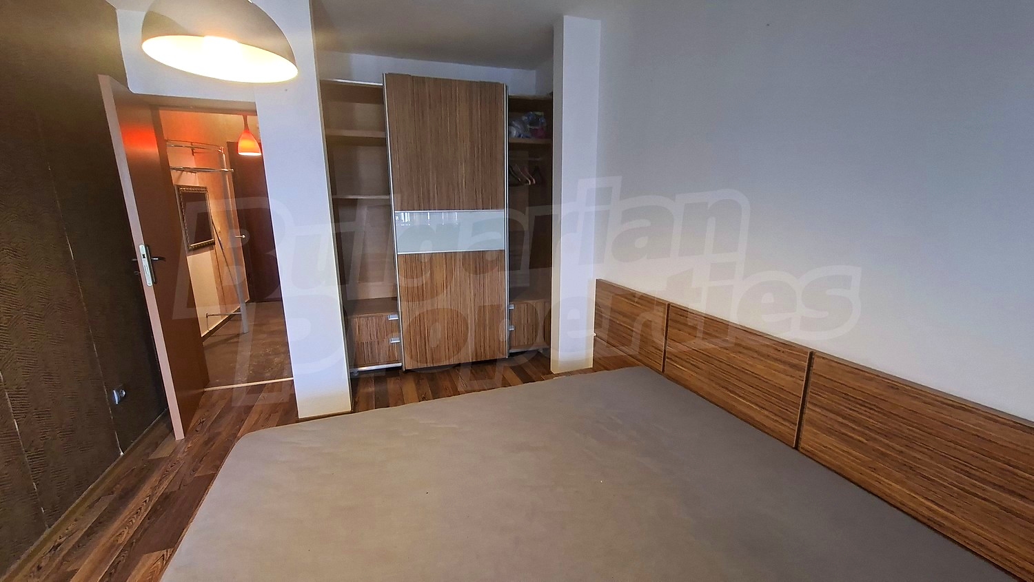 Gallery Picture 3