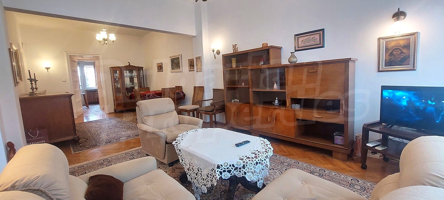 Gallery Picture 2