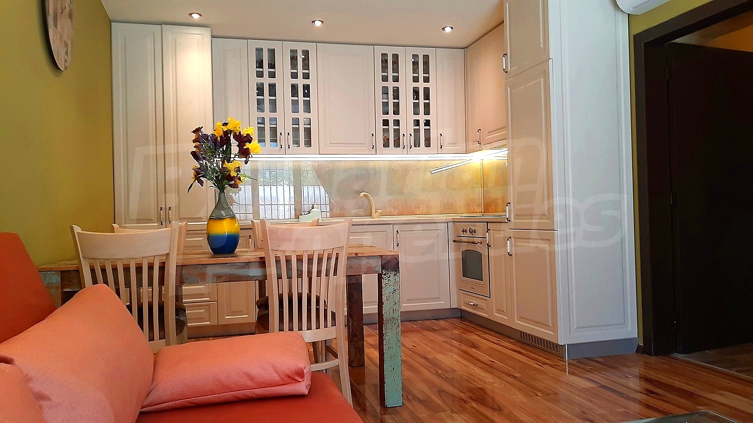 Gallery Picture 4