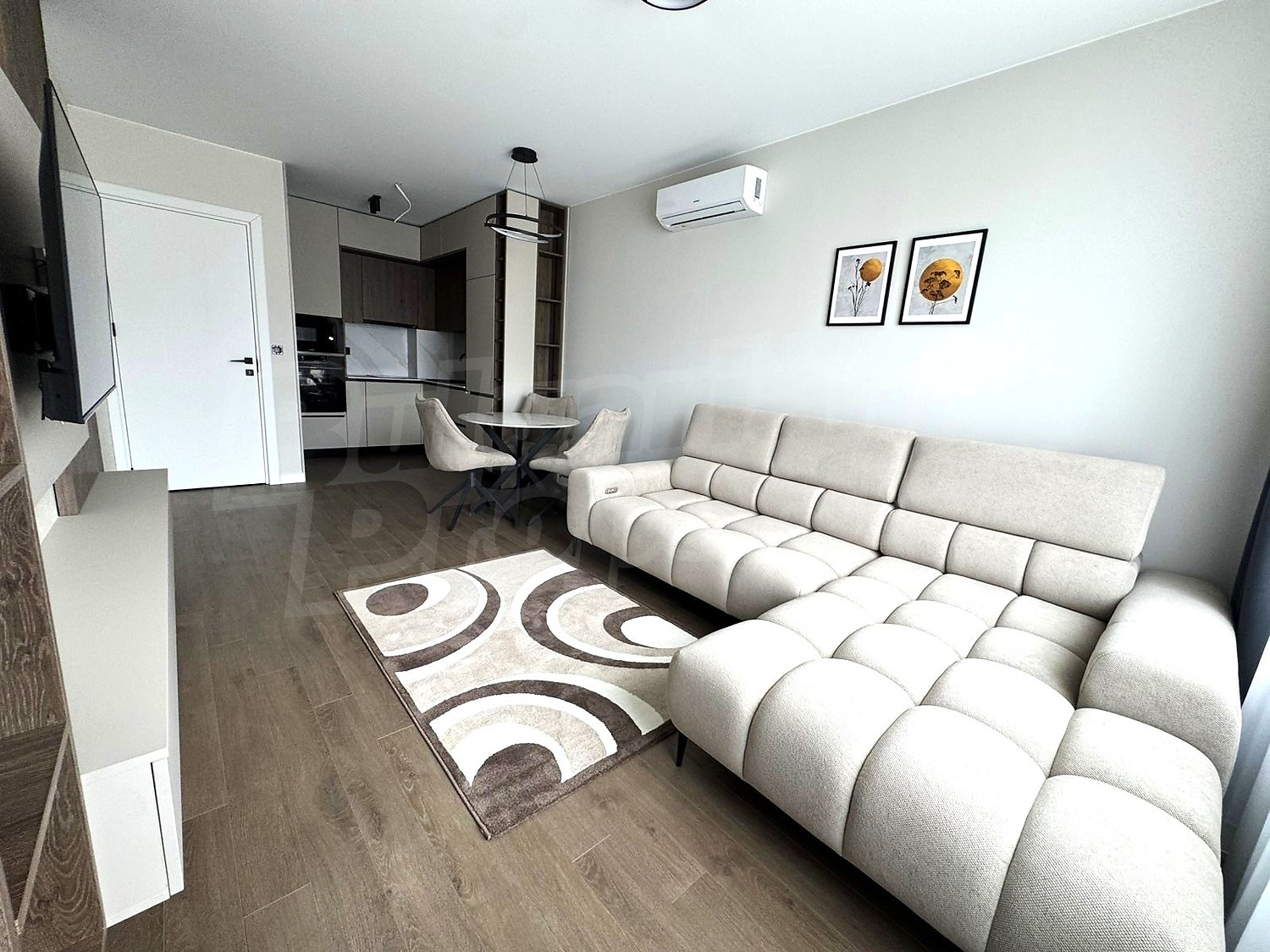 Gallery Picture 5