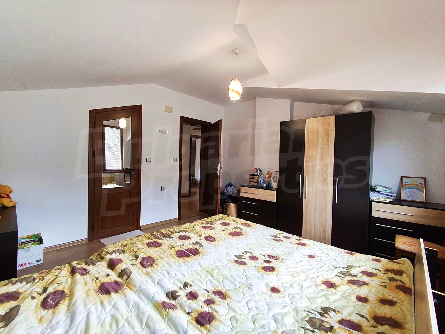 Gallery Picture 28