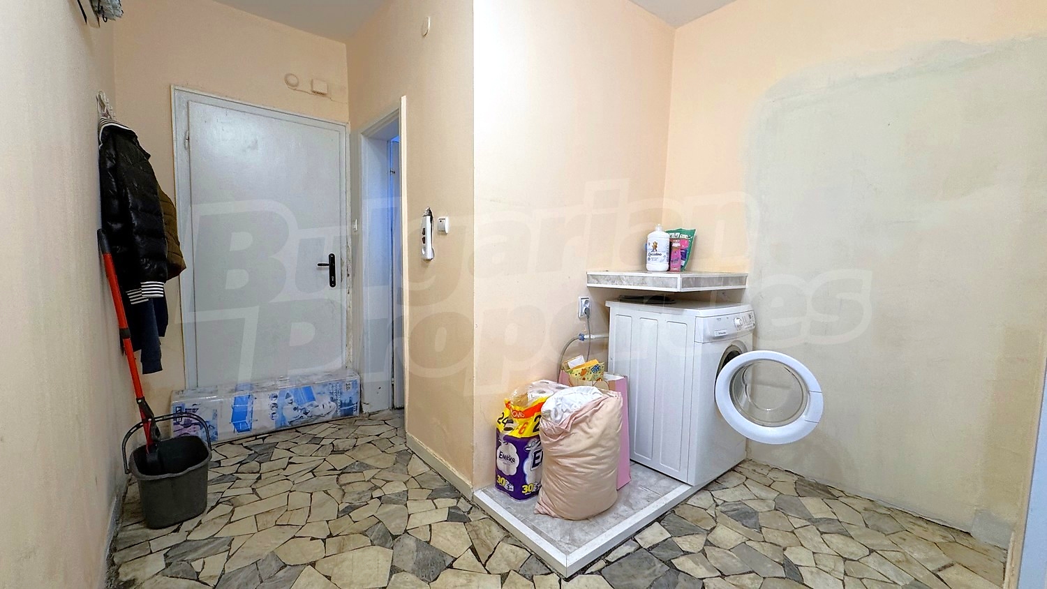 Gallery Picture 17