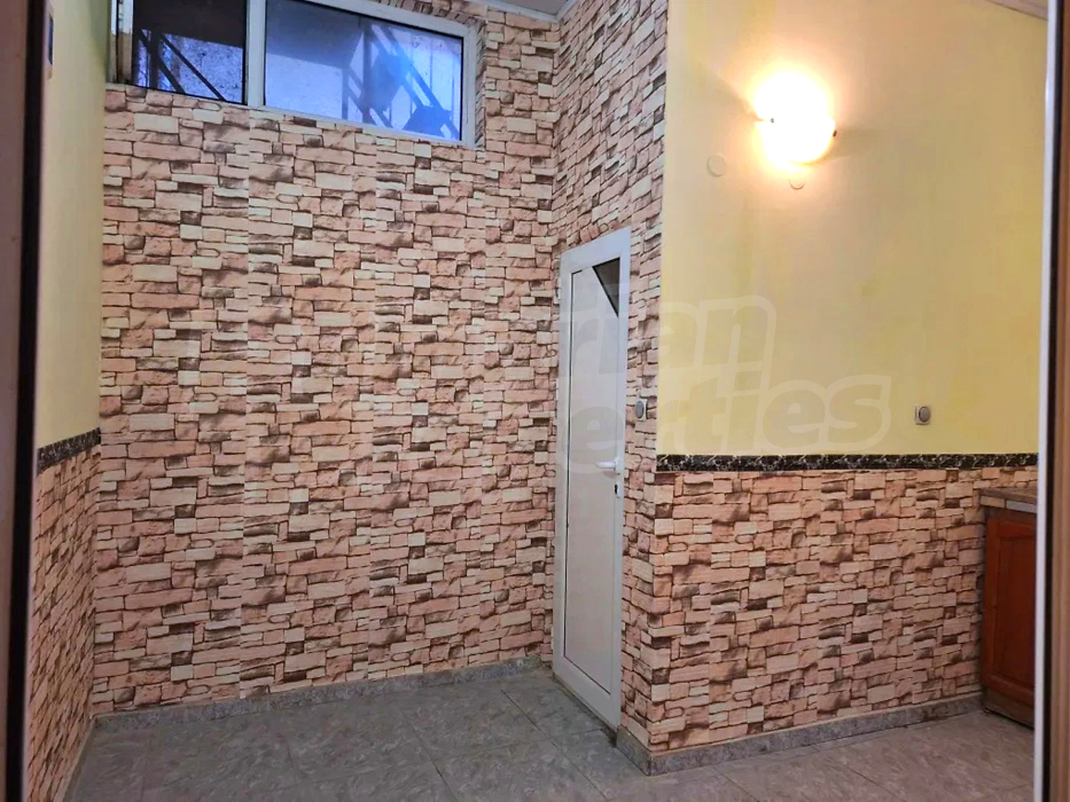 Gallery Picture 6
