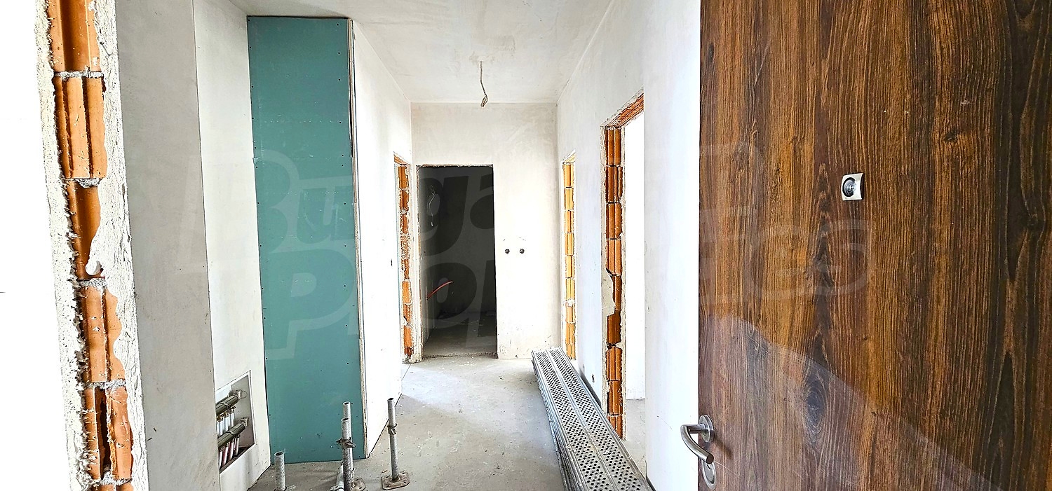 Gallery Picture 7