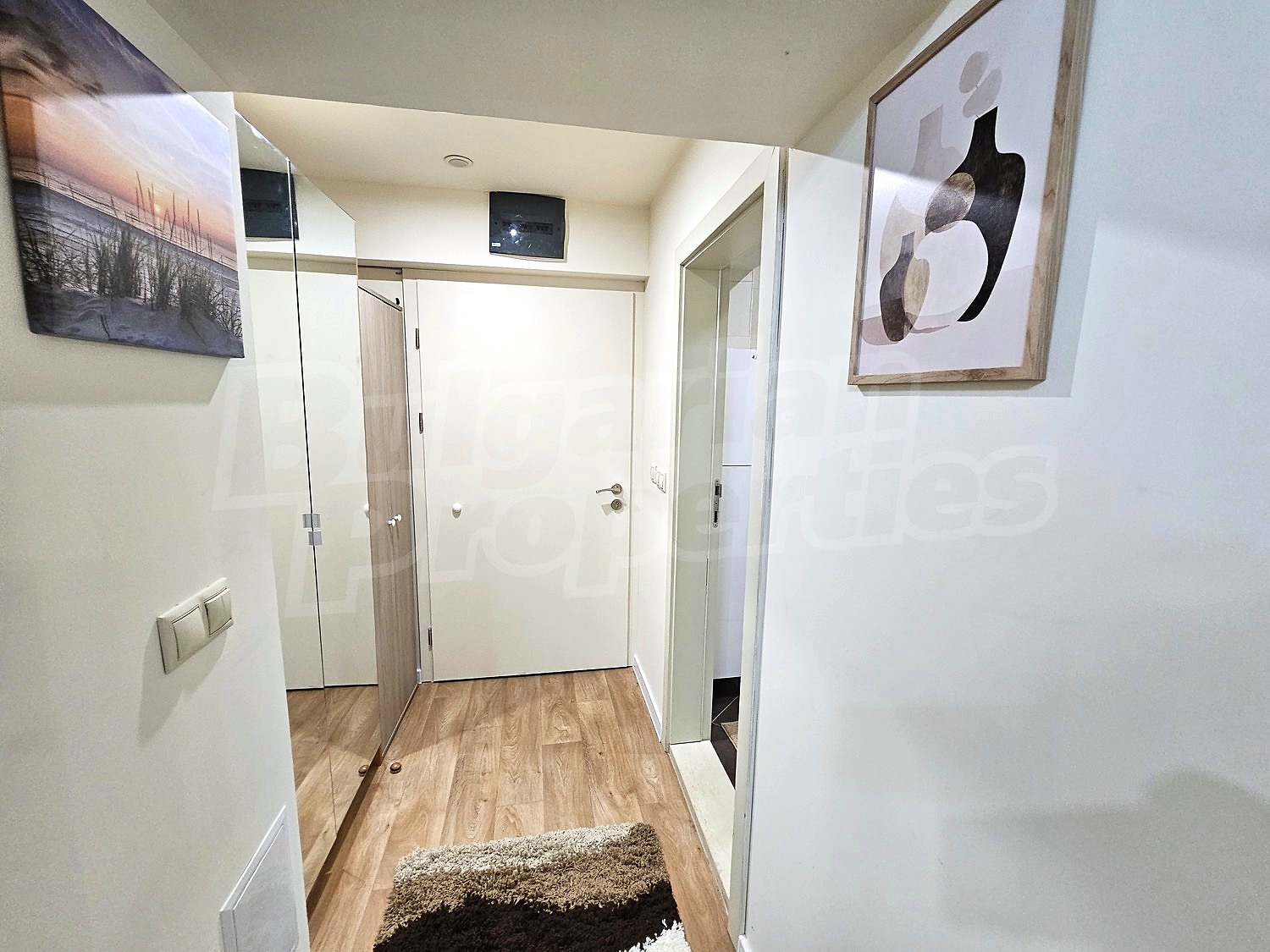 Gallery Picture 24