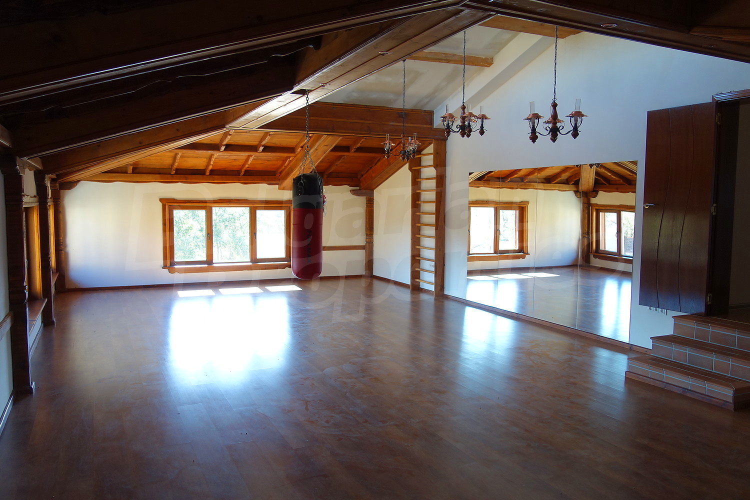 Gallery Picture 5