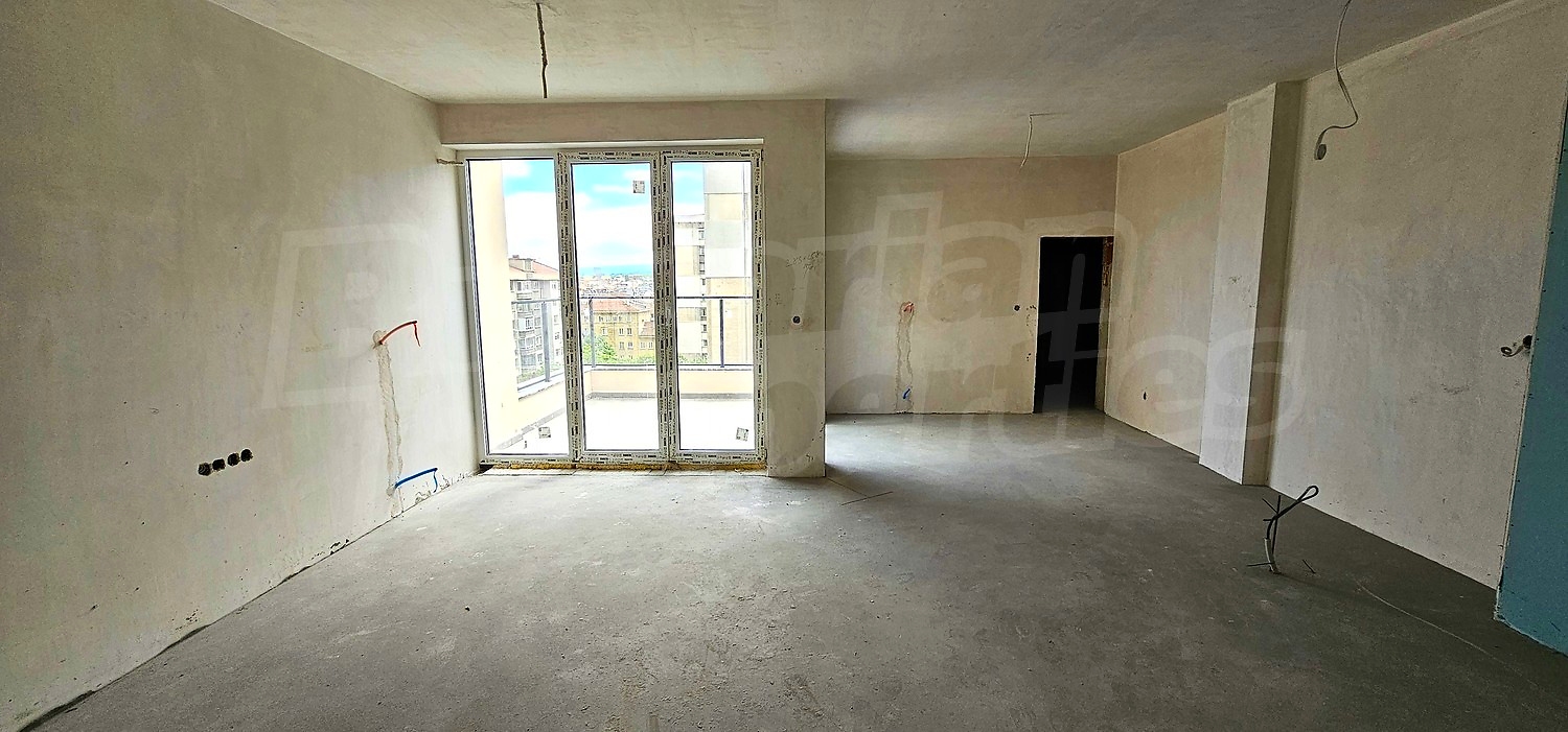 Gallery Picture 2