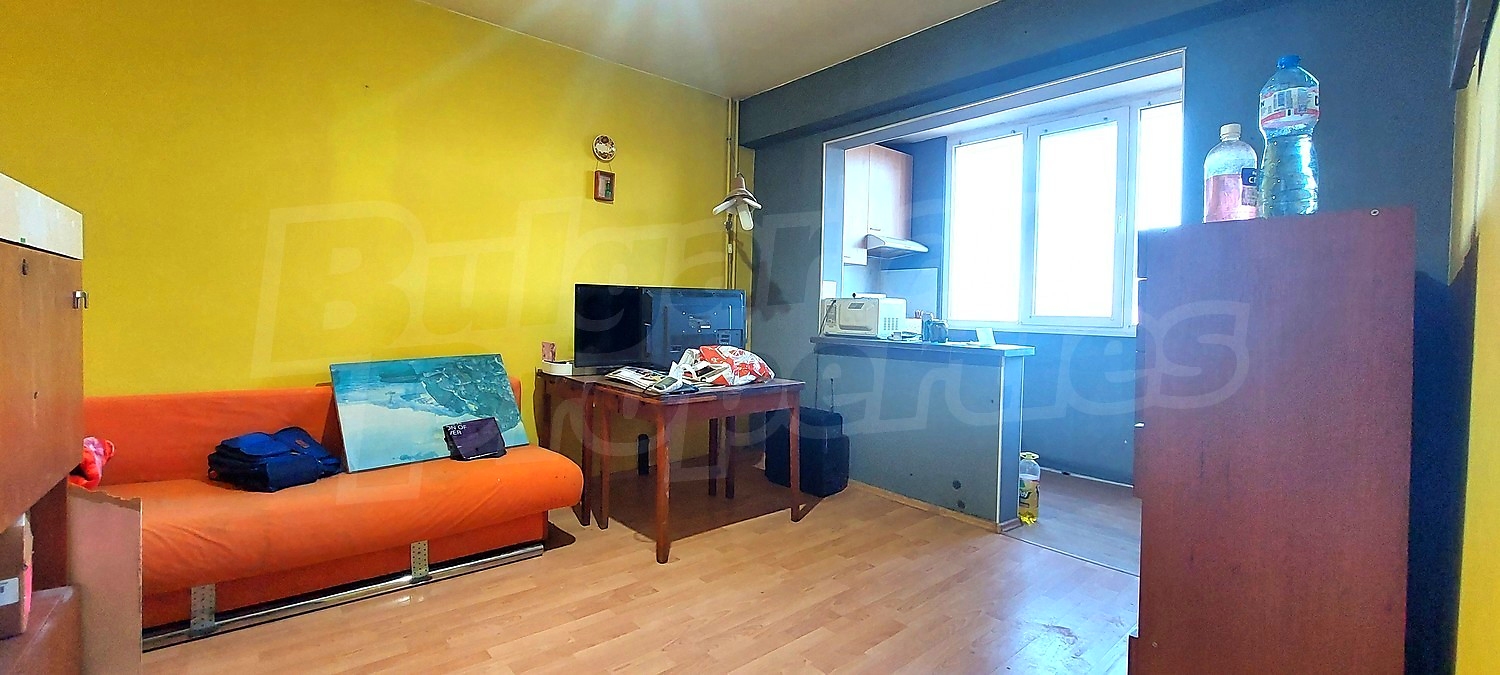 Gallery Picture 4
