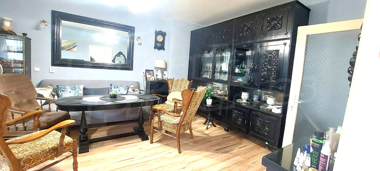 Gallery Picture 12