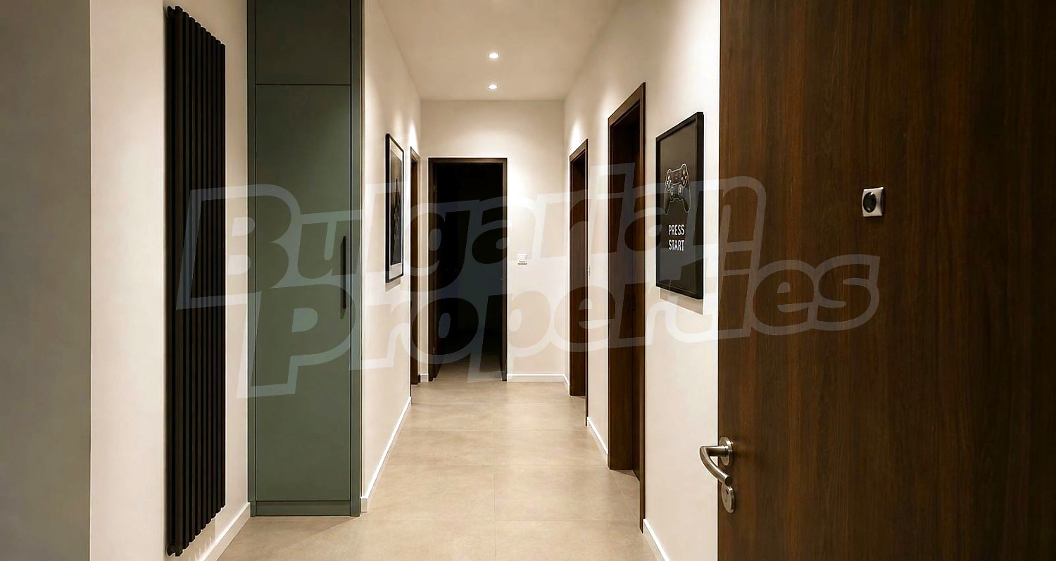 Gallery Picture 10