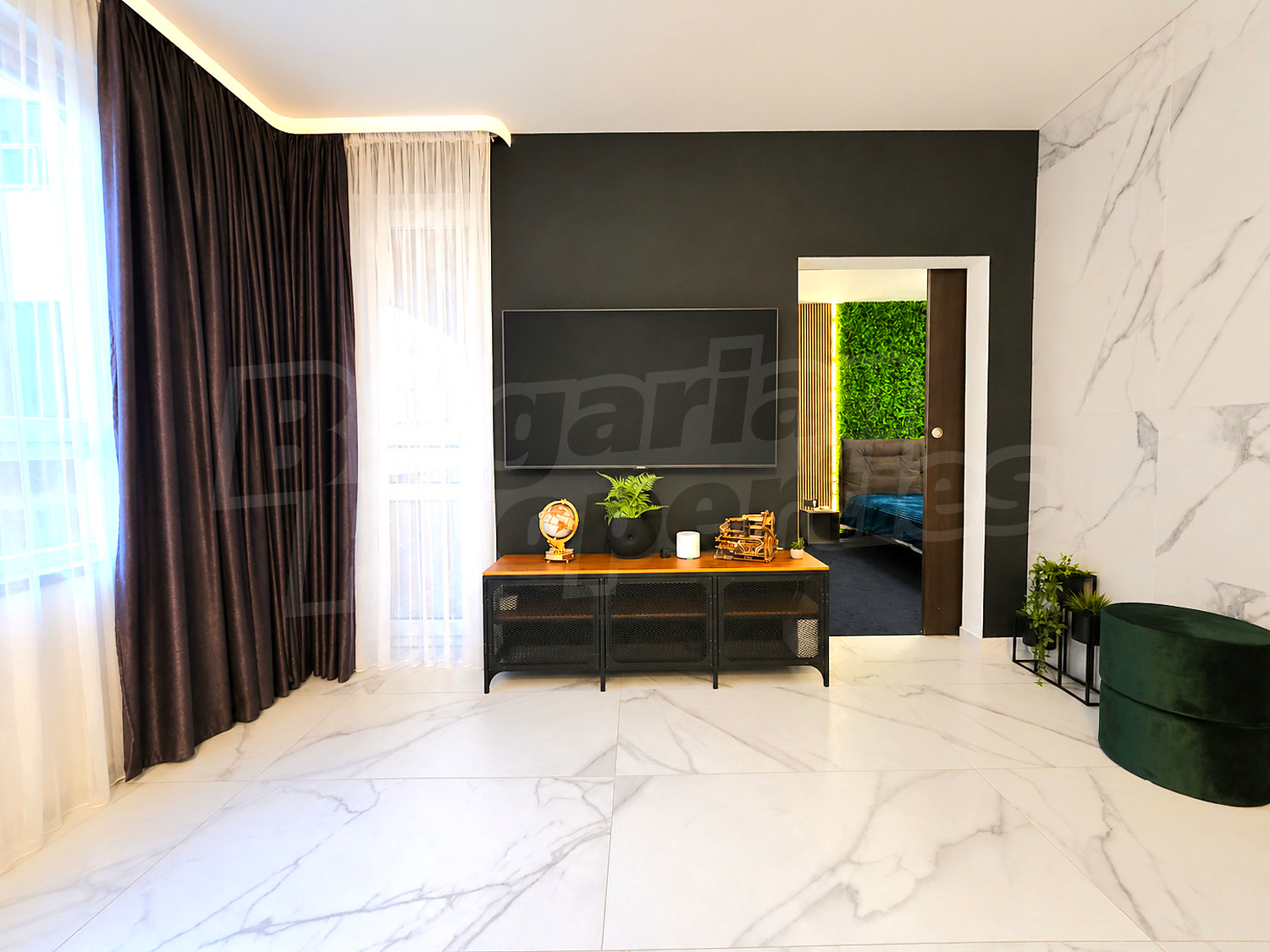 Gallery Picture 7
