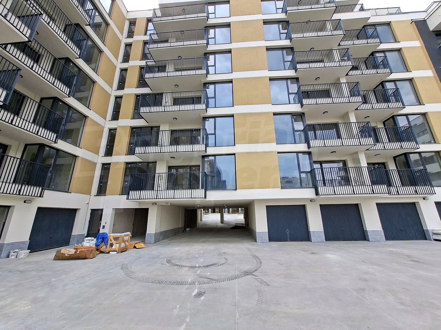 Gallery Picture 7