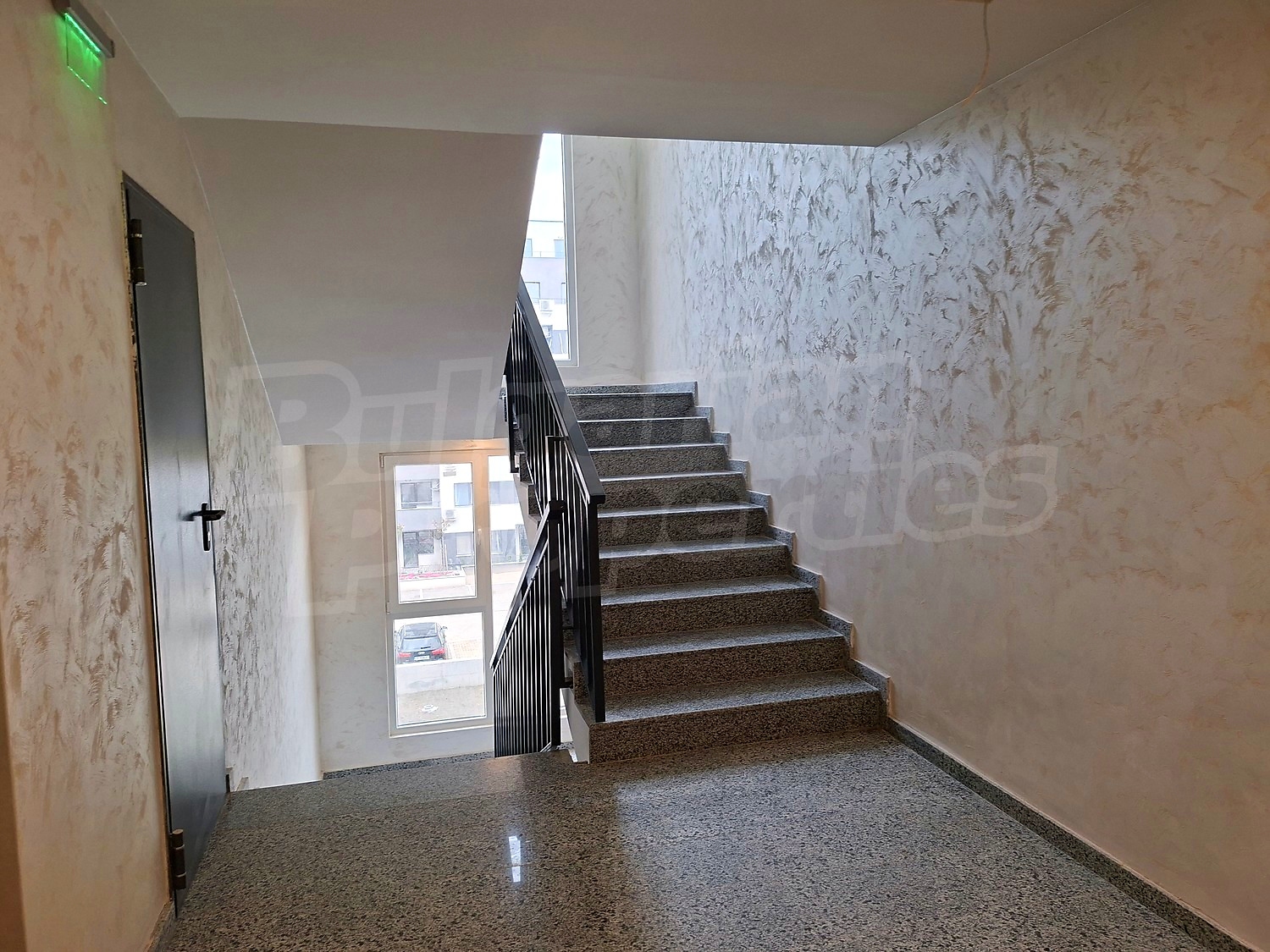 Gallery Picture 6