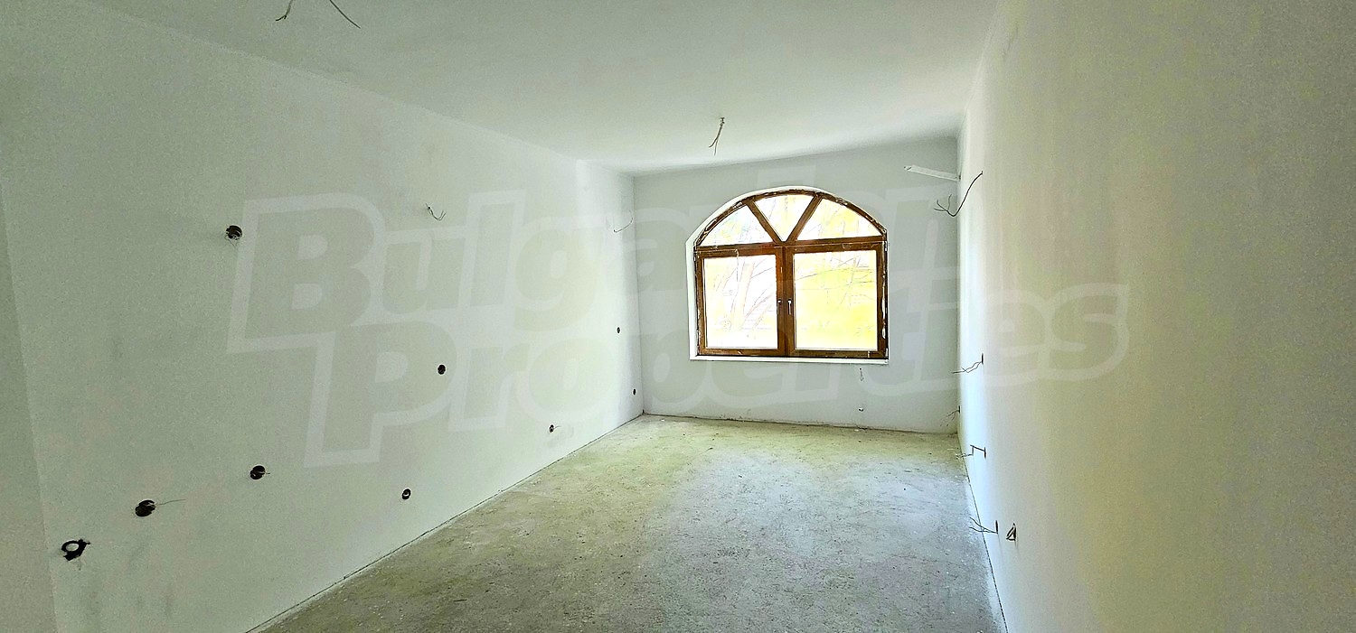 Gallery Picture 4