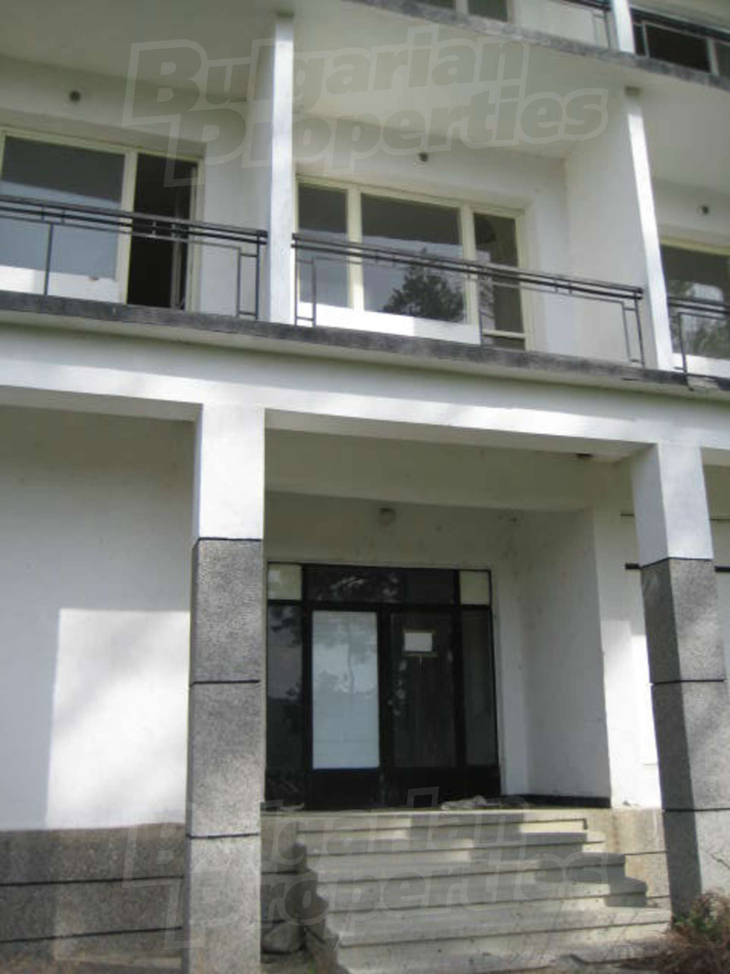 Gallery Picture 30