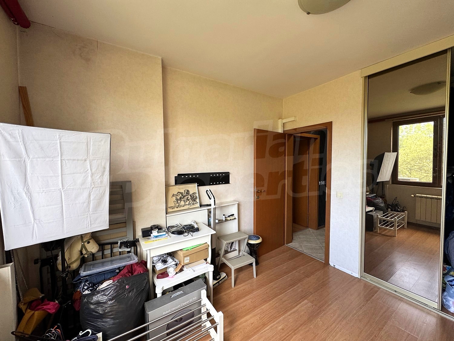 Gallery Picture 16