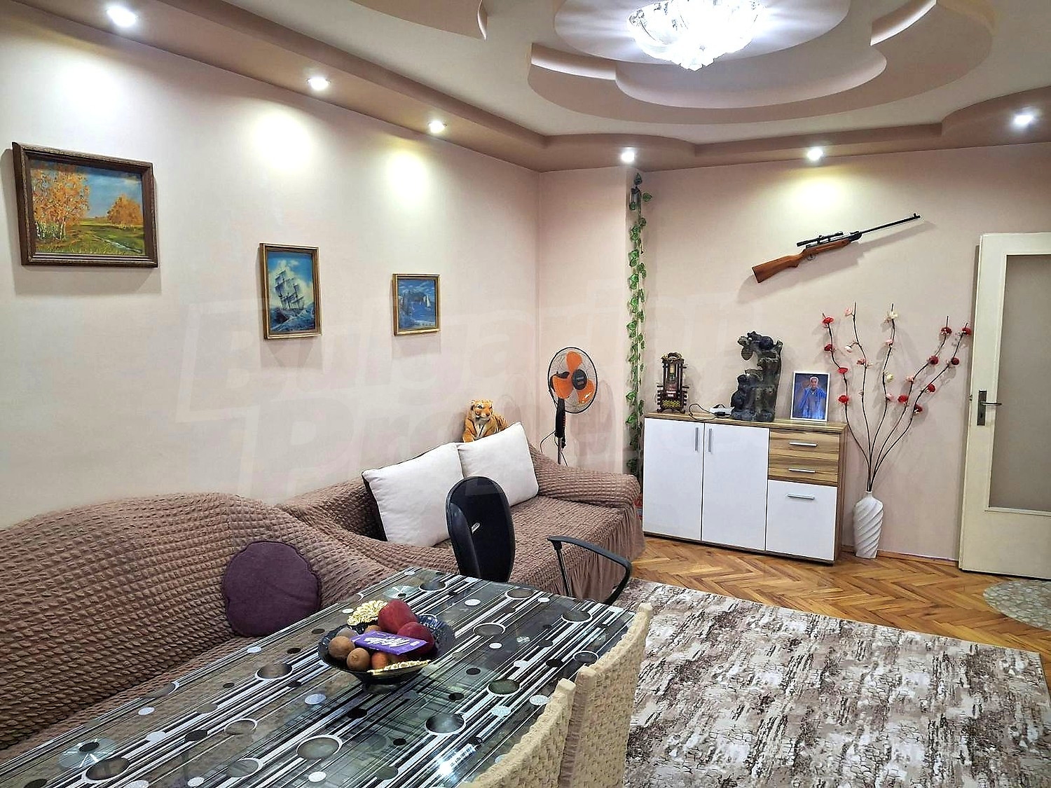 Gallery Picture 3