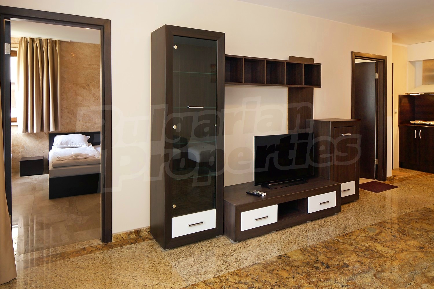 Gallery Picture 15