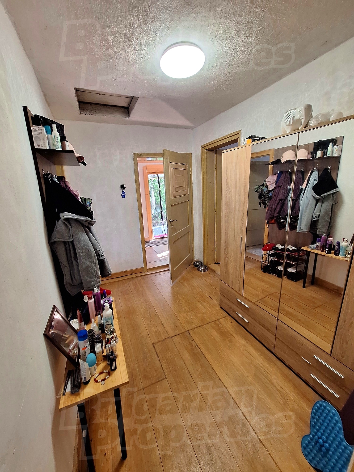 Gallery Picture 8