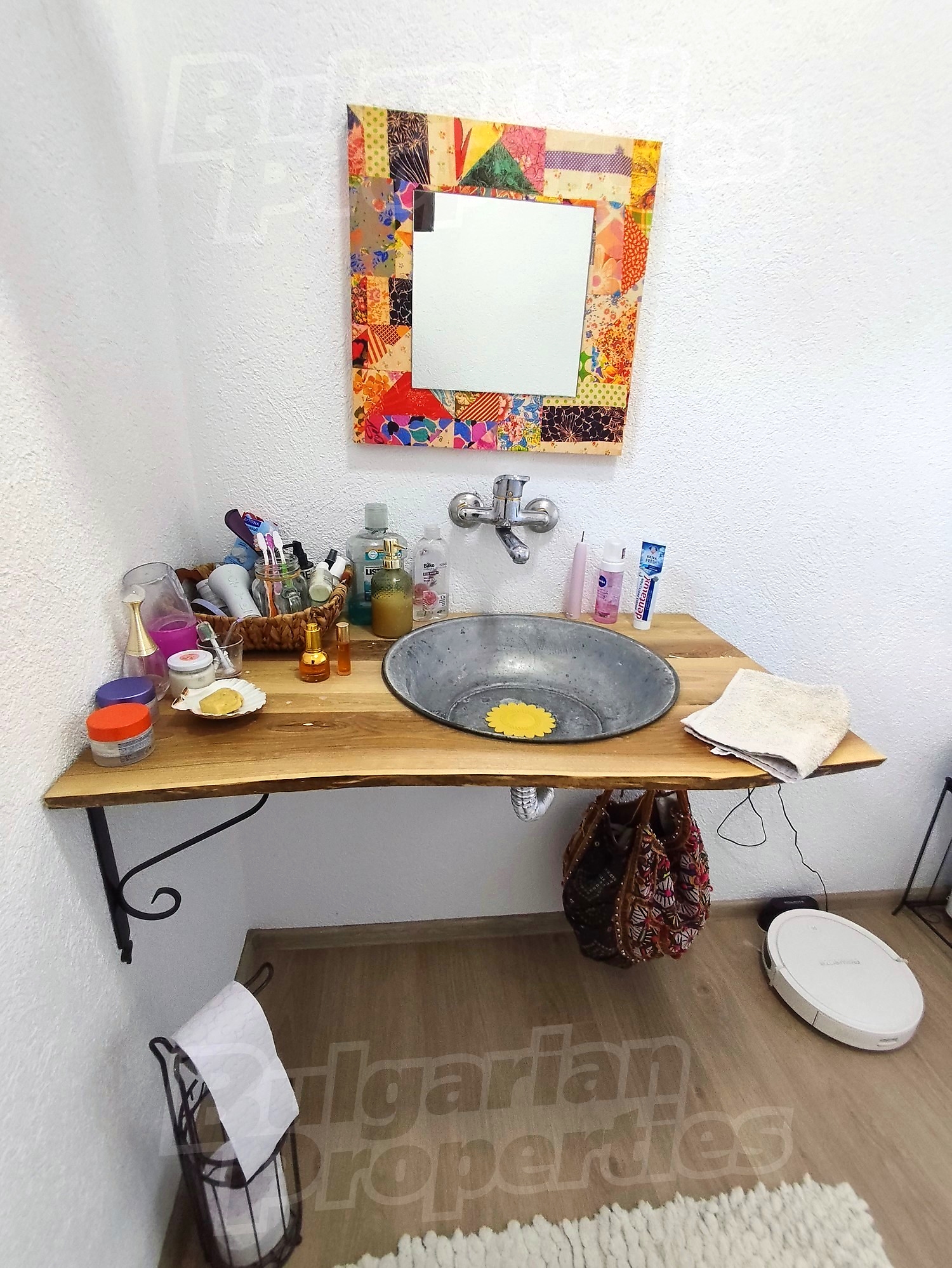 Gallery Picture 33