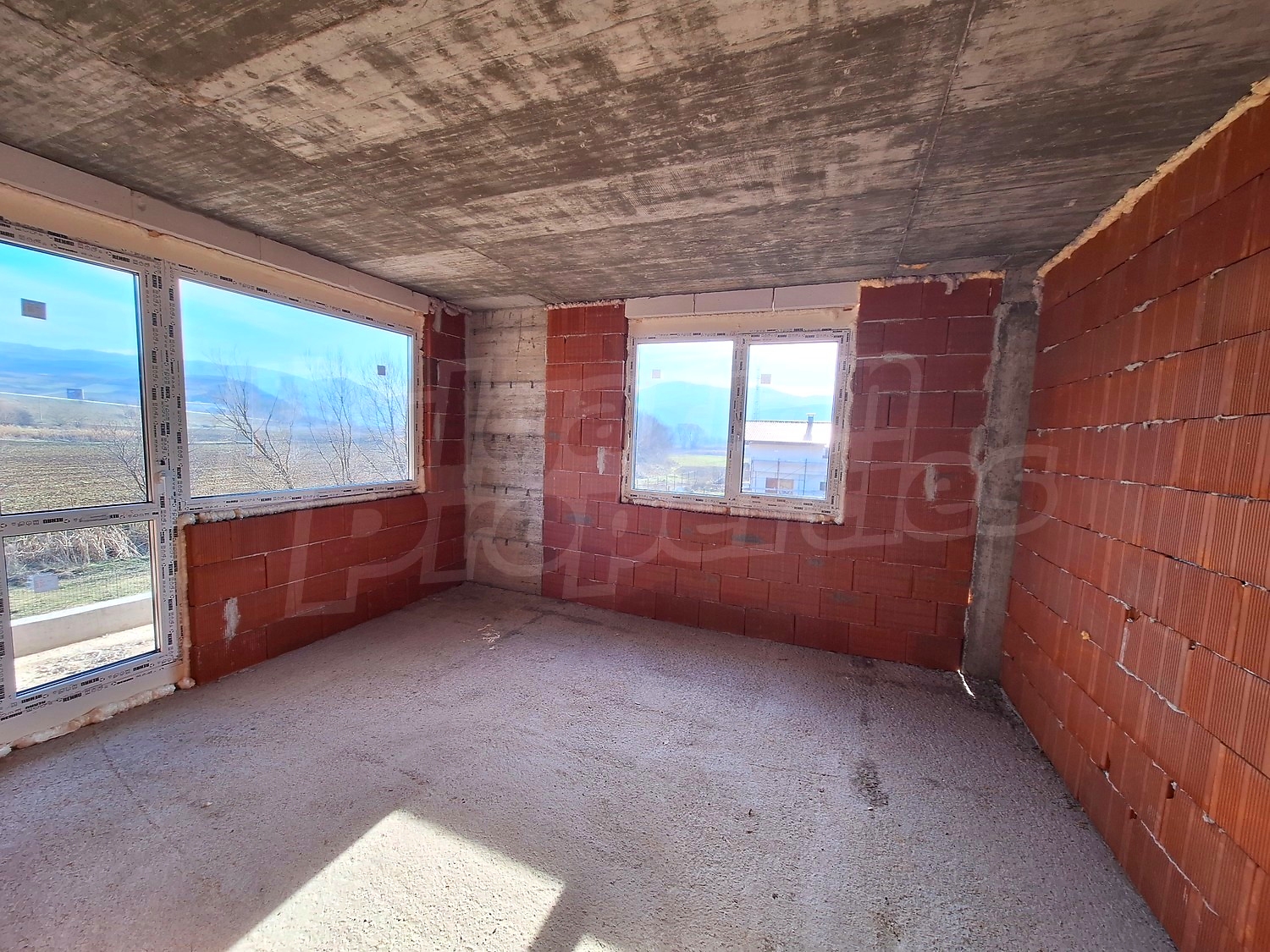 Gallery Picture 14