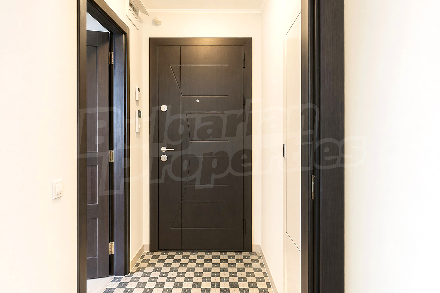 Gallery Picture 6