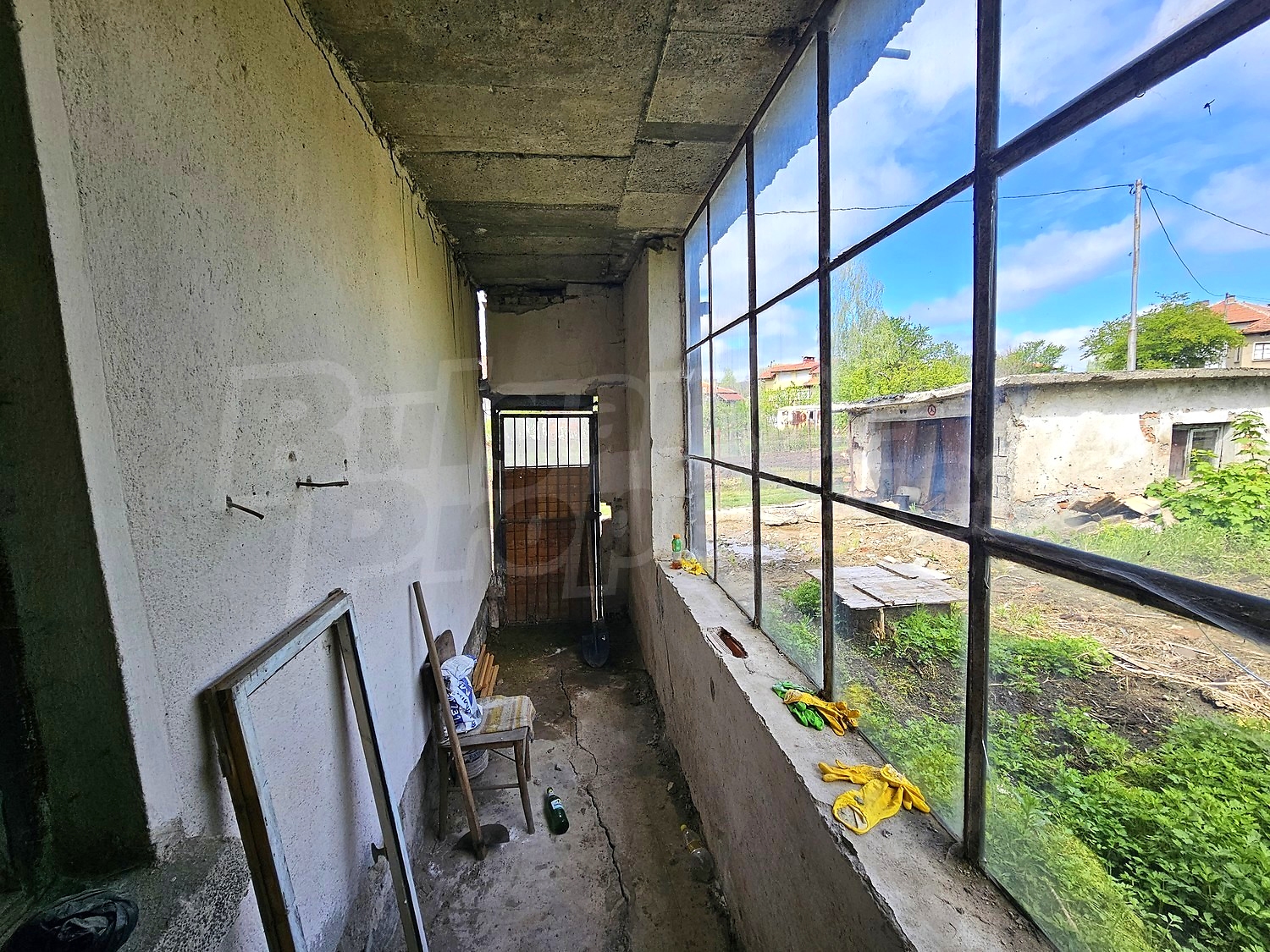 Gallery Picture 35