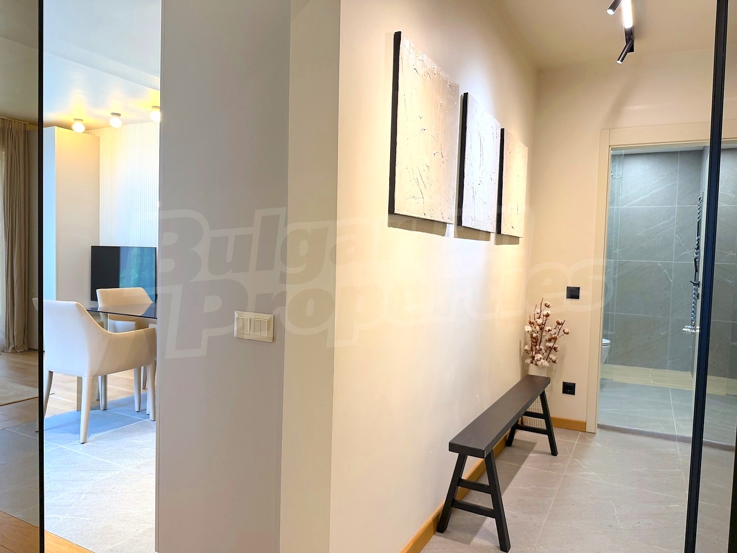 Gallery Picture 7
