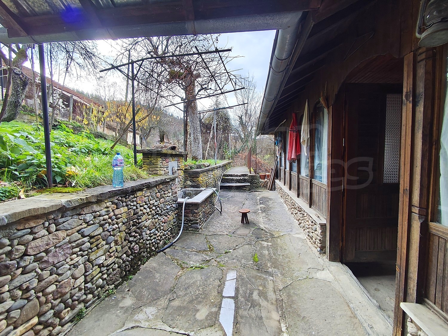 Gallery Picture 15